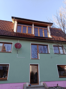 Kunststofffenster und -türen in Holzimitation