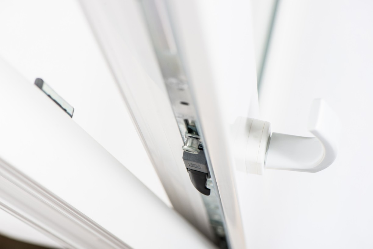 3flügeliges Kunststofffenster mit Pfosten PREMIUM 2060 x 1540 fenstersofort.de 3flügeliges Kunststofffenster mit Pfosten PREMIUM 2060 x 1540 fenstersofort.de